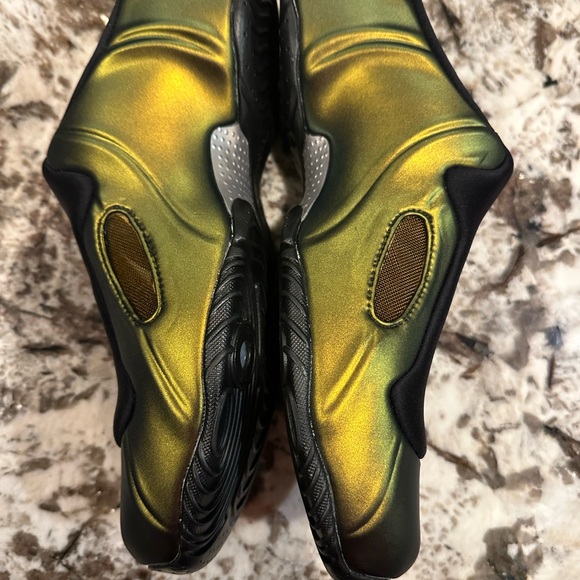 2024 Nike Clogposite Green Goblin Black Metallic Gold HF6881-900 Size 10.5 New! - Picture 4 of 7